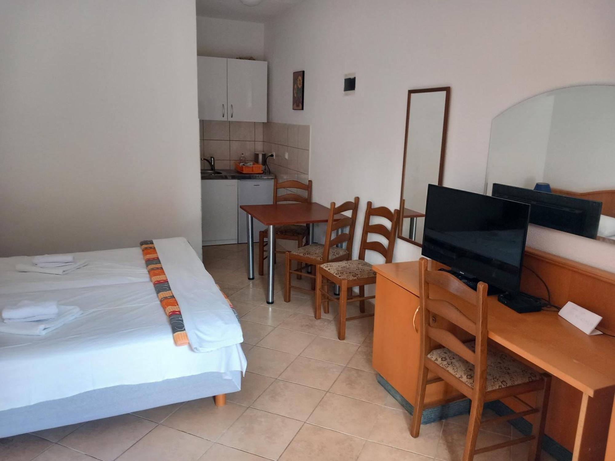 Apartment Studios Tonina Zaton (Dubrovnik-Neretva)