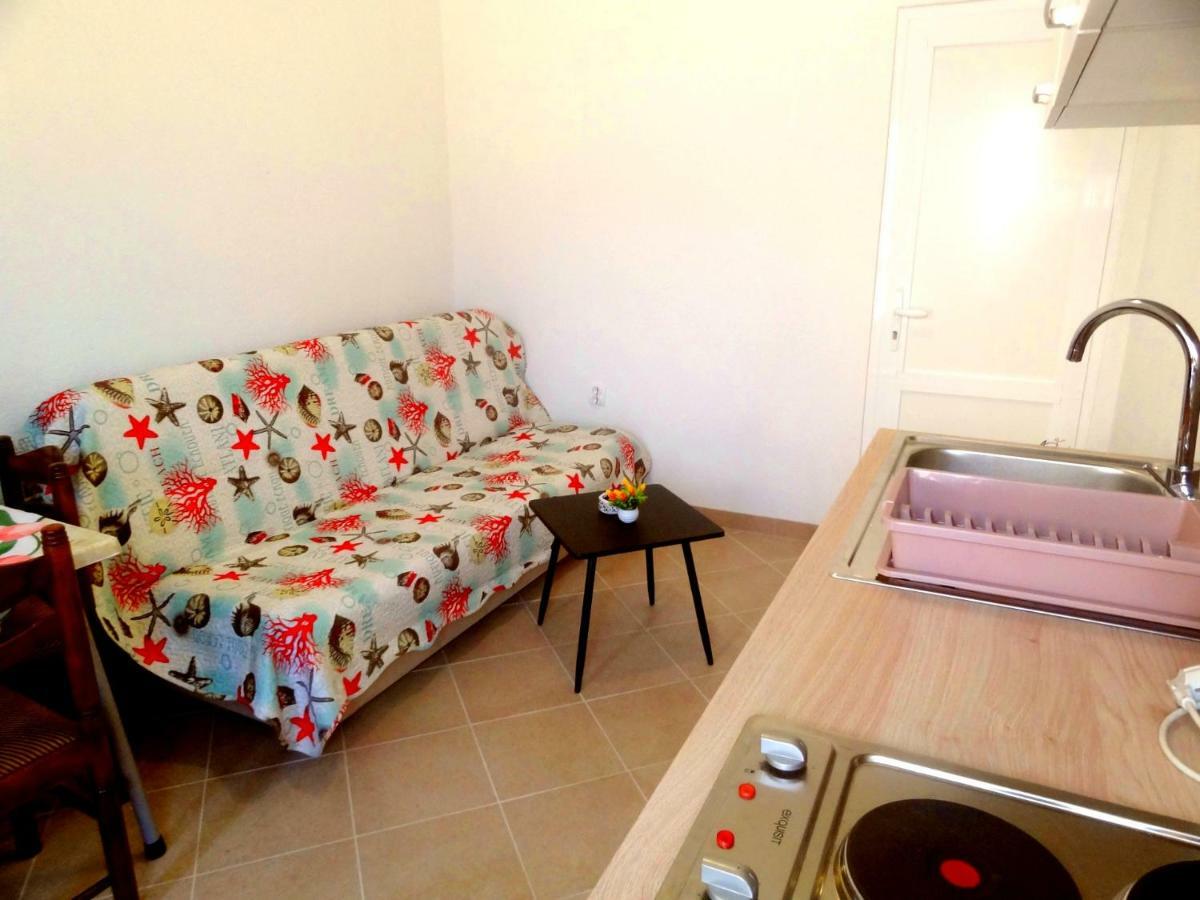 Apartment Studios Tonina